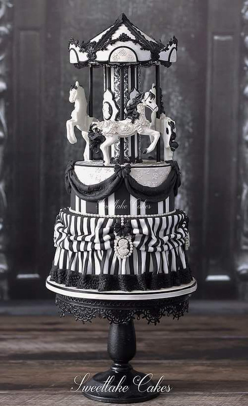blacknwhiteweddingcake.jpg