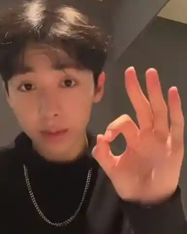 076fa1791fe7cd2b9ef4d1a91d4525d8_copy_386x483