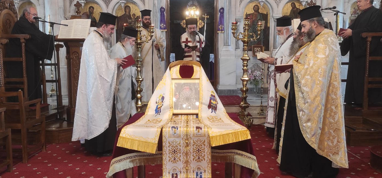 ΔΕΗΣΗ ΣΤΗ ΧΙΟ ΓΙΑ ΤΟΝ ΜΕΓΑΛΟ ΙΕΡΑΡΧΗ