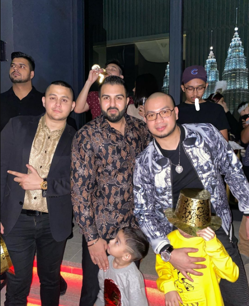 Bubu dan keluarga besarnya