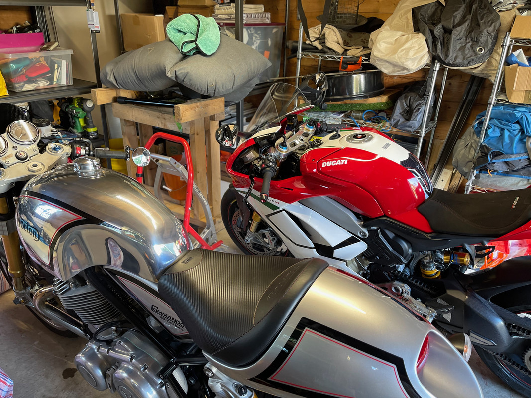 Pictures of your Norton 961