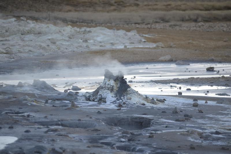 De las columnas de basalto al rugir de la tierra. - Islandia, donde la tierra ruge. (23)