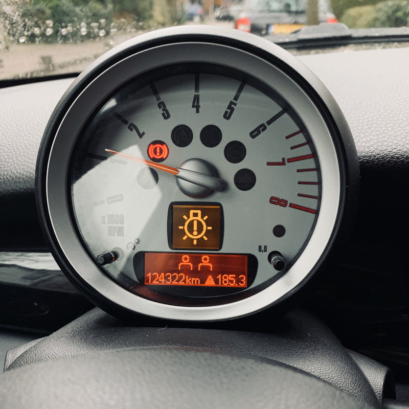 DA98BA29-12B1-4868-9DD2-5A3D0984467D