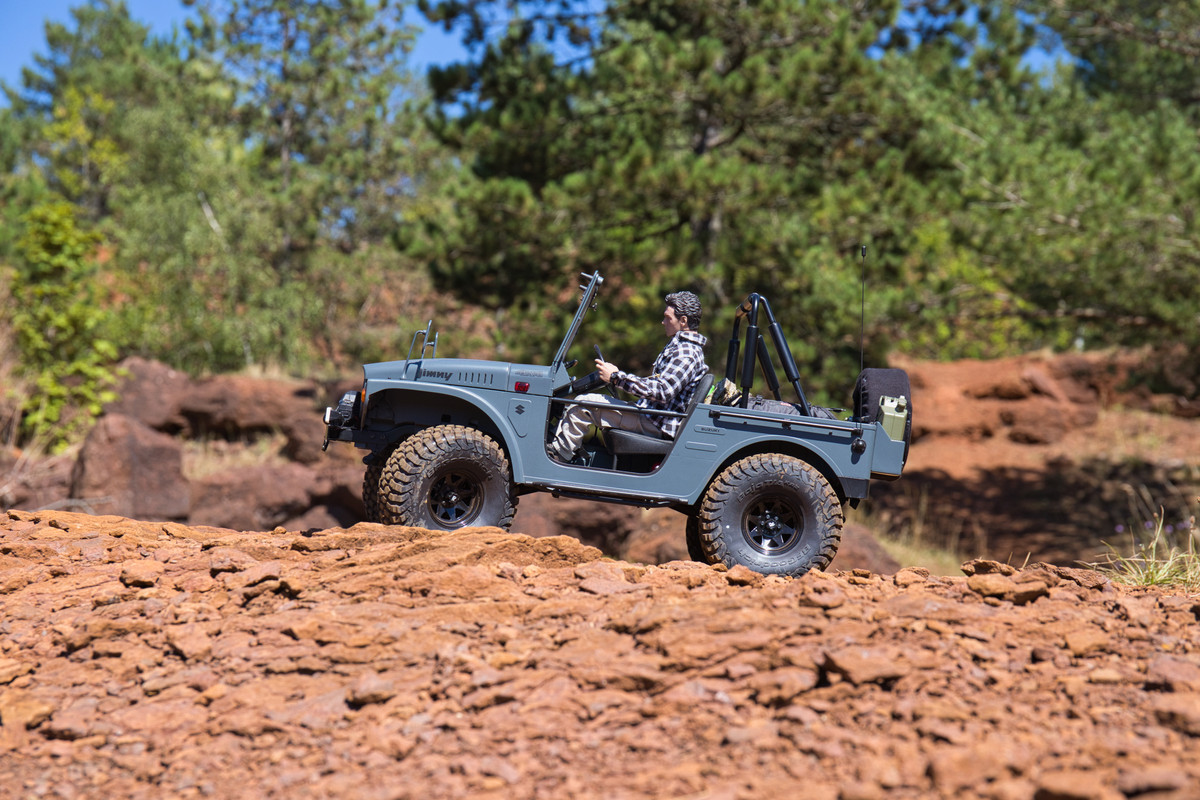 FEE81232-CBBC-4F56-A742-91AE50274FCC