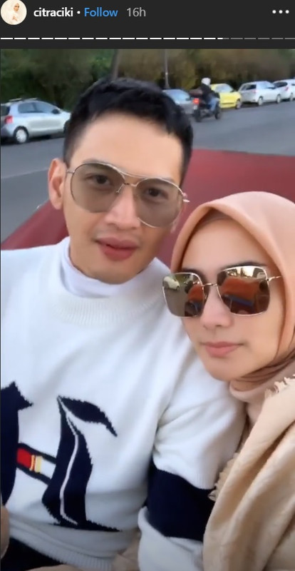 Citra Kirana dan Rezky Aditya keliling naik delman di Italia