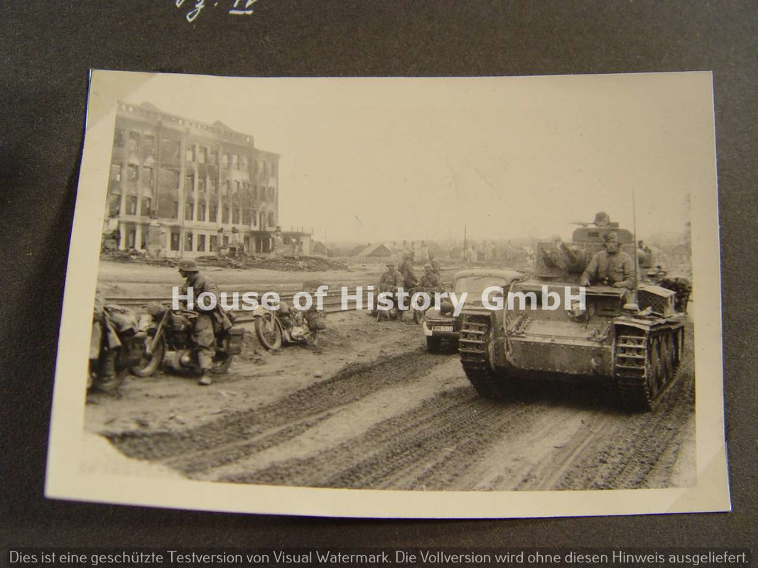 FOTOALBUM eines Angehörigen der Kraftfahr Ersatzabteilung 12 und später im 1.Panzer Regiment 21, Ein