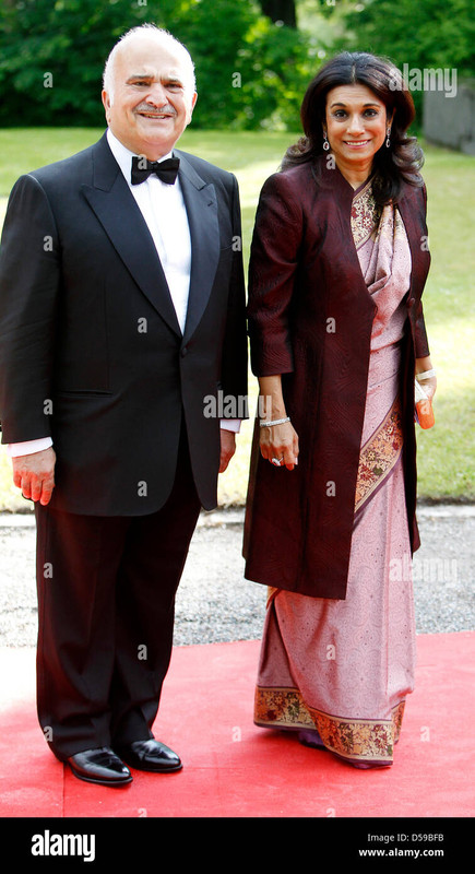 prince-el-hassan-bin-talal-of-jordan-and-princess-sarvath-el-hassan-D59BFB