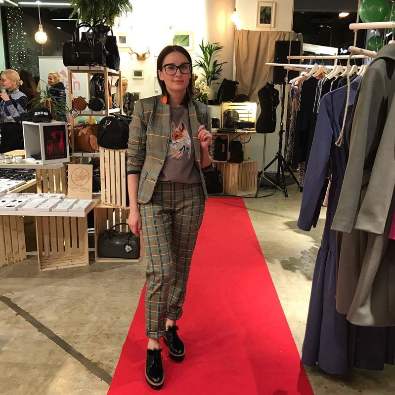 BE0C80A7-11FD-440D-B3E3-C5CD299F24CC