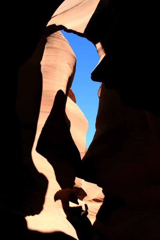 Причуды природы: необычные места Мира в фотографиях