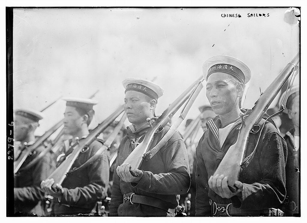 https://i.postimg.cc/vTfbX3qy/Chinese-sailors-1911.jpg