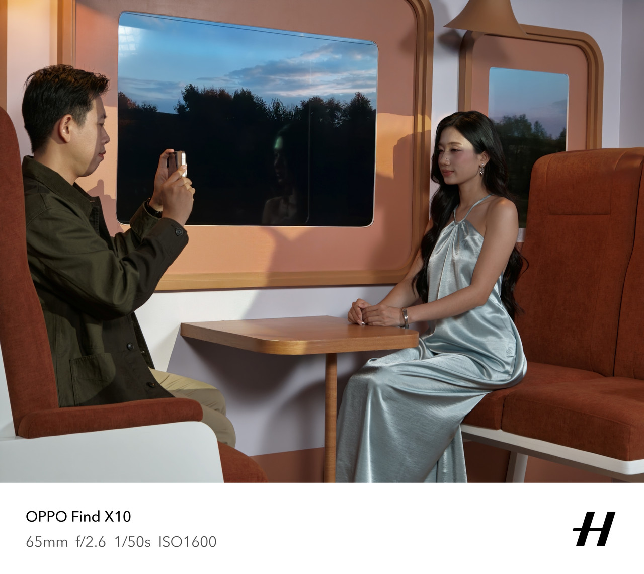 OPPO-Find-X10-Series-ra-mat-(9).jpg