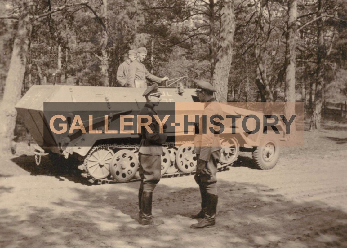 Fotos von Halbkette SdKfz Spähwagen Panzer Spw S