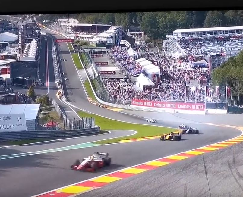 1, car 20 (alesi)third car down has an issue maybe a left rear t