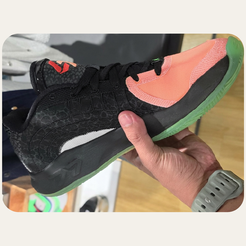 Luka 4 - Black/Orange Pulse/Electric Green/Team Orange