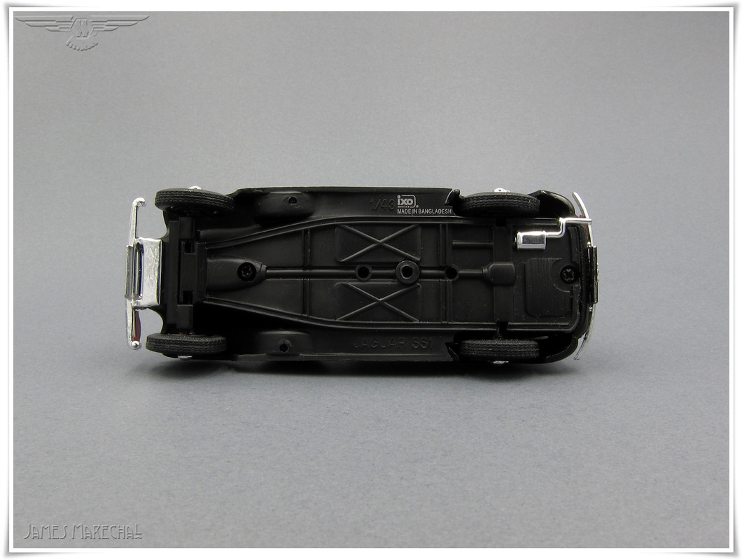 SS1 Airline Saloon (10) Ixo