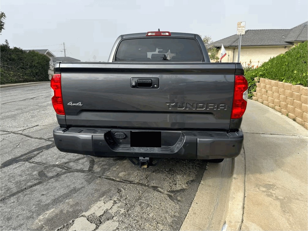 Vehicle thumbnail 5