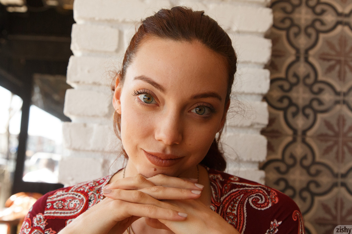 full_013_9365154233161258