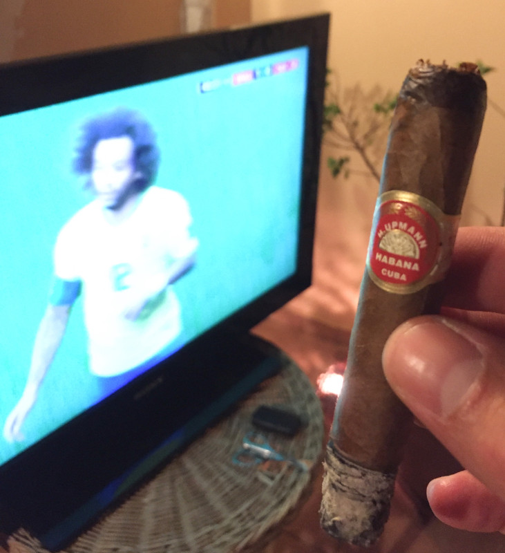 DBEFEA12-3A96-496B-A78C-6F0721223EC2