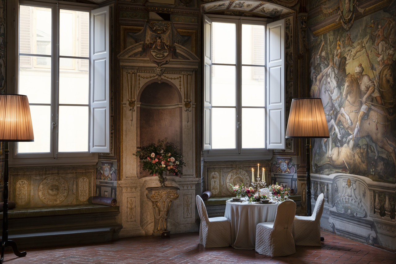 Gala dinner in a private historic residence in Florence for a corporate group