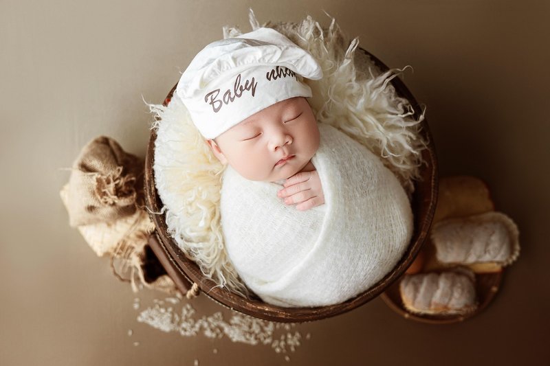 white-newborn.jpg