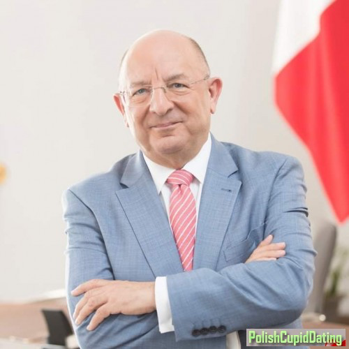 A7B51F83-AAEA-4686-8B04-D4A7C37033CA