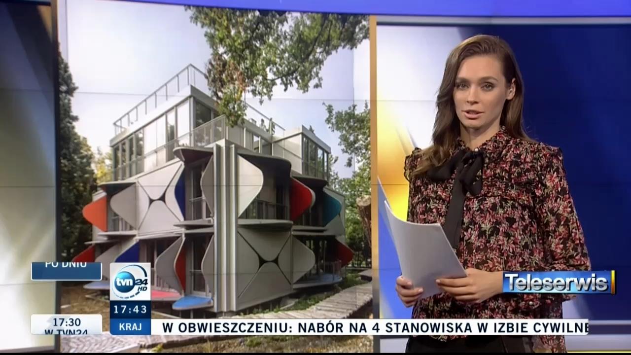 V0323_20180828_172752.mp4_snapshot_10.16_[2018.08.28_19.29.47]