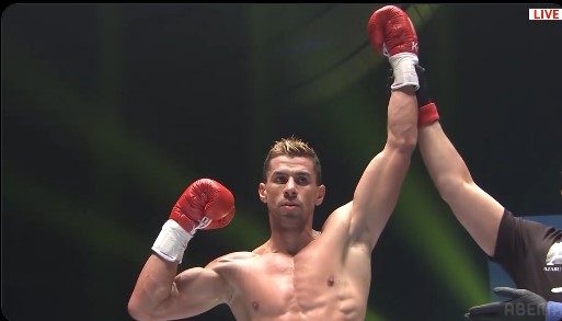 Стоян Копривленски надигра Херкулес и продължи към полуфинал