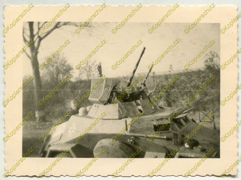 Foto, Wehrmacht, Panzerspähwagen, SdKfz.222 nach der Drina, Kroa