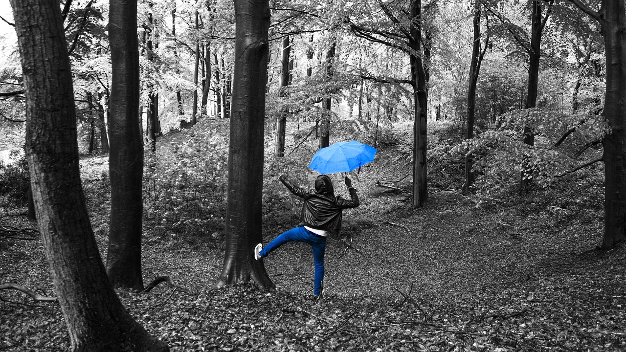blue-dancing-2081158-1280.jpg