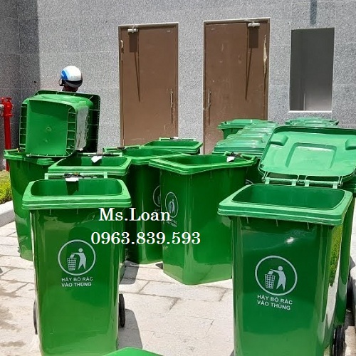 thung-rac-nhua-hdpe-240-L-thung-rac-240-L-co-banh-xe-xanh-la.jpg