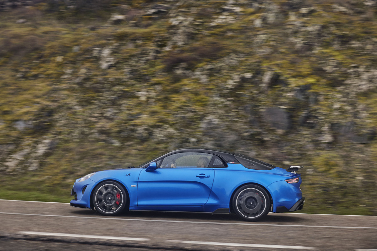 ALPINE_A110R_DYNAMICS_15