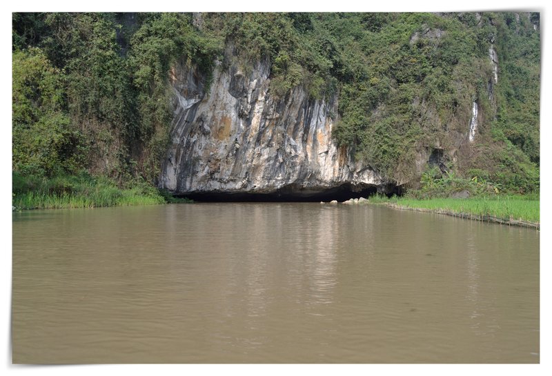 Tam Coc, rios, montañas y campos de arroz. - De la bahía de Halong a los templos de Angkor (4)