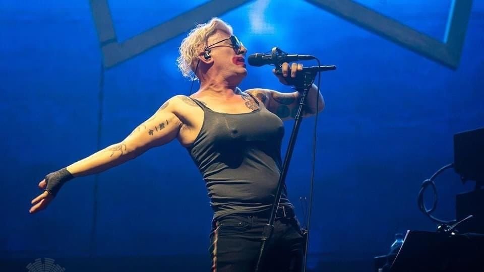 De no creer: Tras Ley Anti-Drag impuesta en Florida, vocalista de Tool sorprende sobre el escenario