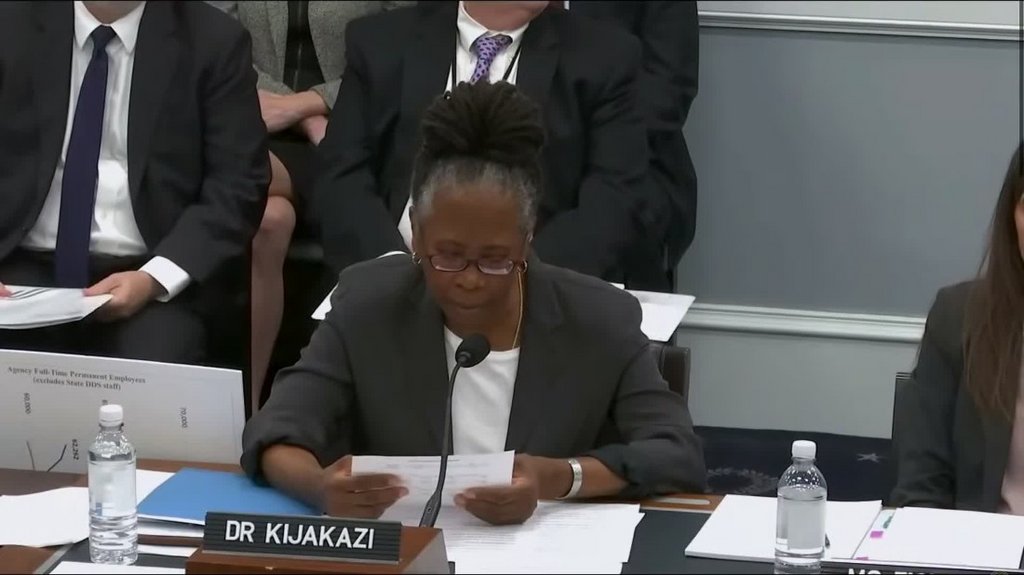 [Image: cyob2fq5v0g7.jpg]