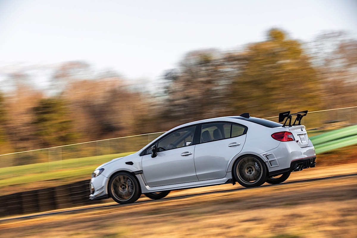 Subaru STI S209 (14)