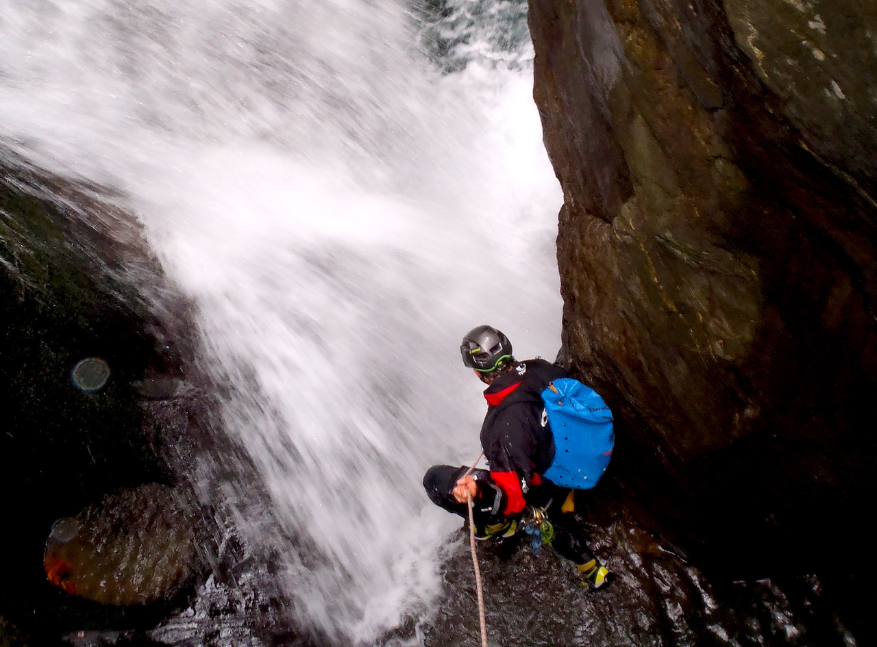Canyon du Sciala vallée d'Ossau parcours technique canyoning Pyrénées