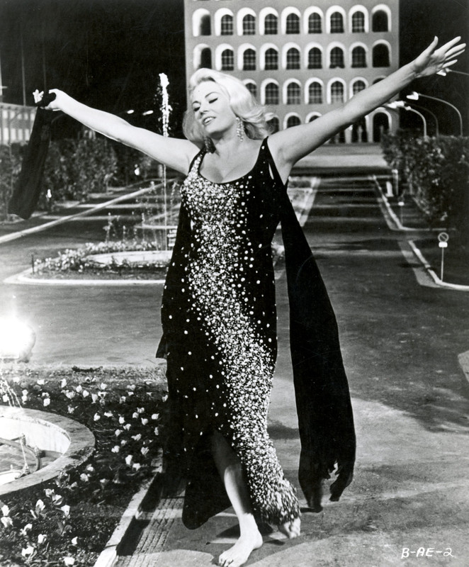 anita_ekberg_mb38