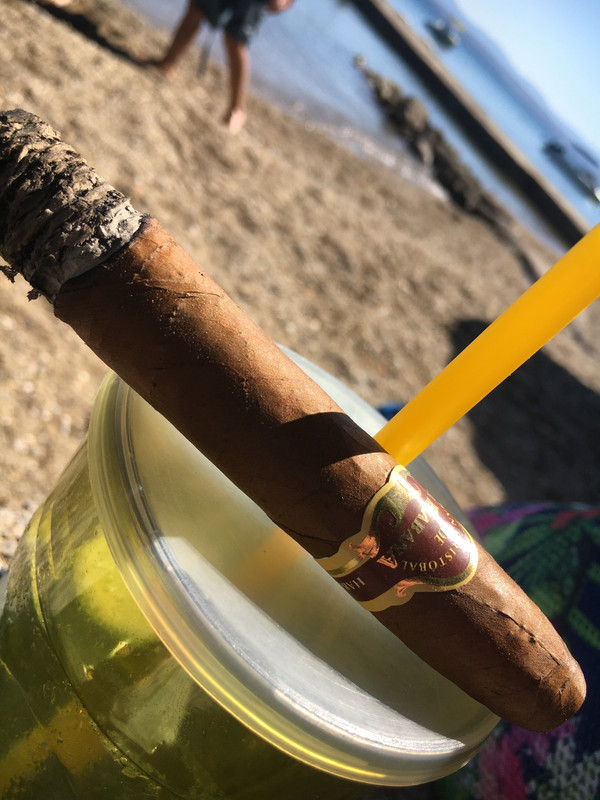 0520546D-F516-43DB-A512-7F29AA2647DB