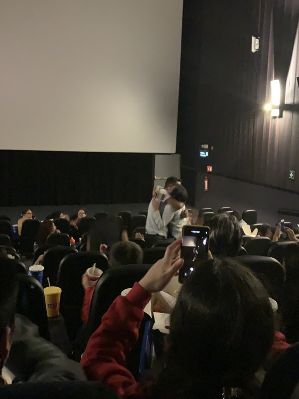 Spider-Man: No Way Home: joven propone matrimonio a su novia en el estreno