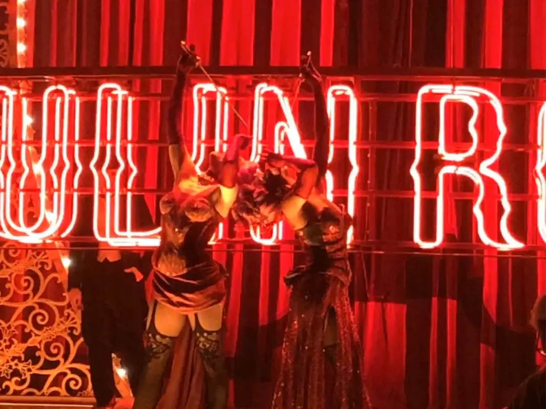 moulin rouge sword-swallowers