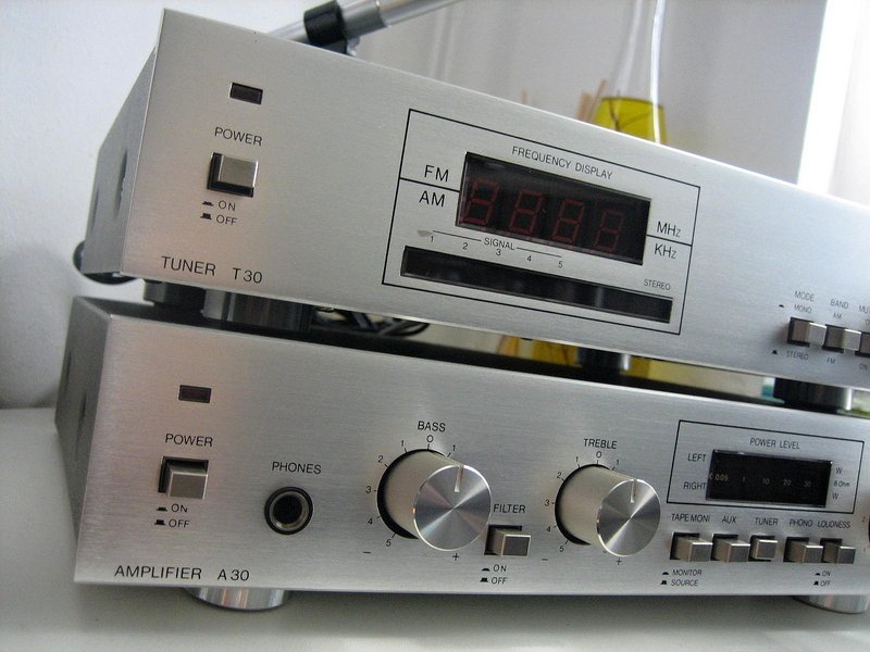 [Bild: MBO-30er-HIFI-Ger-te-007.jpg]