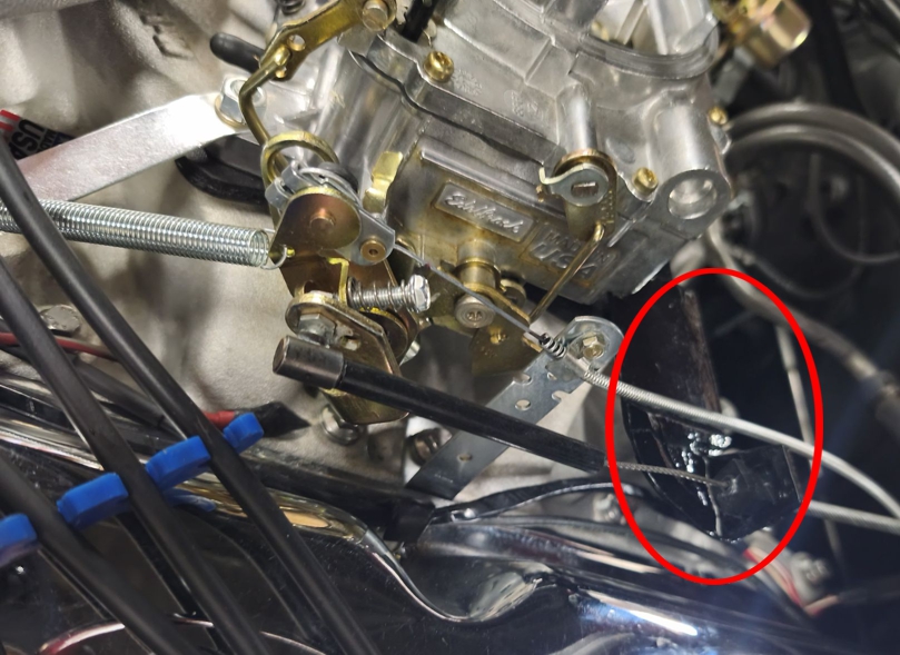 Throttle cable bracket