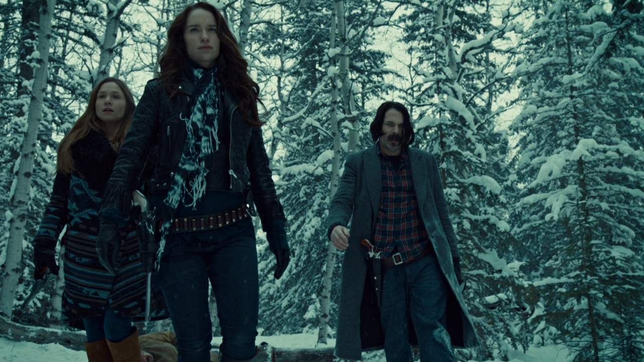 Wynonna.Earp.2x01.Steel.Bars.and.Stone.Walls.ITA.ENG.1080p.AMZN.