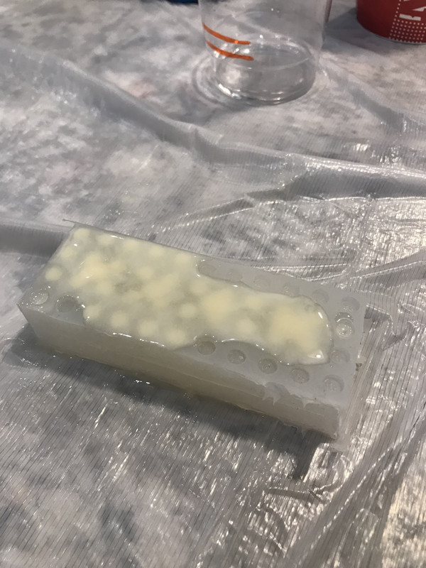 48D79C64-AF8D-422F-B0CC-619B95911E7B