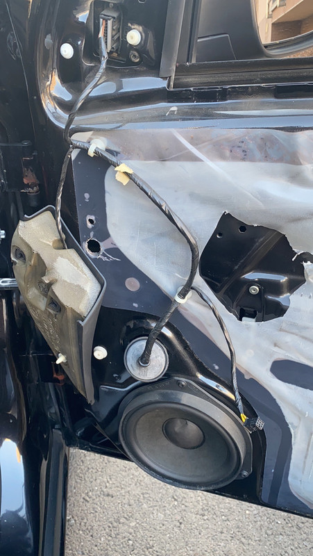 610D3E08-0F7B-40FF-B30E-BE5BA43229FB