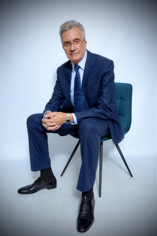 81969E8C-A2AC-4B55-96AD-B36147B3C976