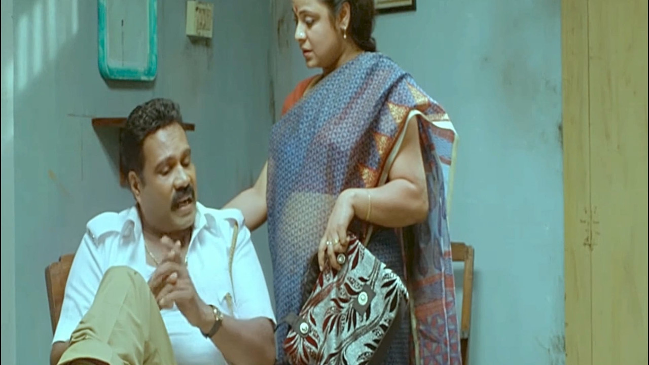 Malayalam Serial actress Rare Navel and Boobs.mkv_snapshot_00.05.130