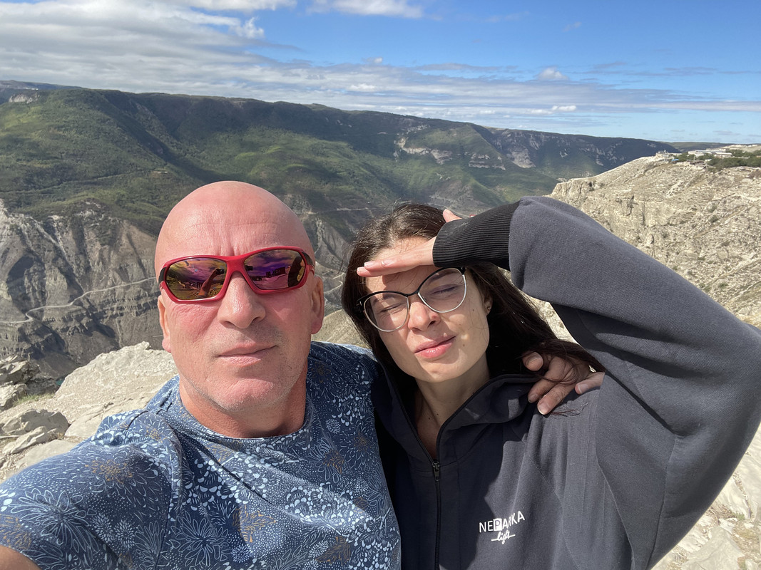 28EE4E87-4C9F-4F14-8FE5-34A17AE79690