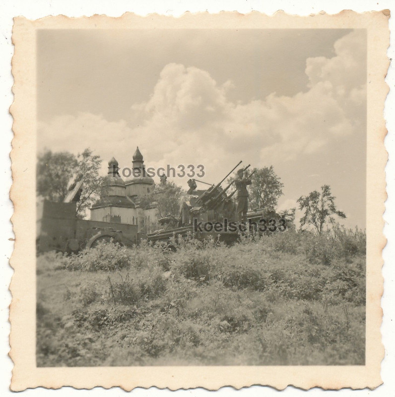 Foto Vierlings Flak Panzer Halbkette mit Sd. Anhänger