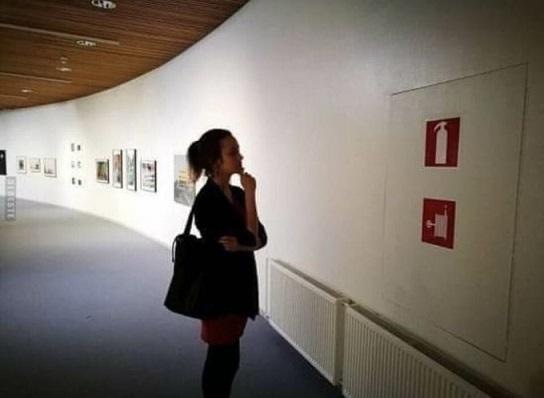 802617-kunstkritiker.jpg